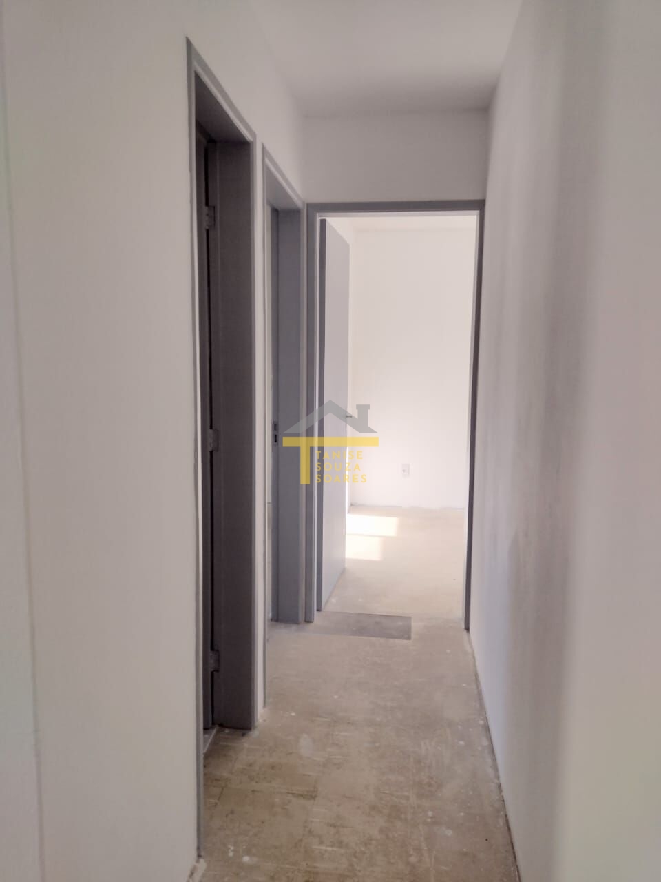 Apartamento à venda com 2 quartos, 60m² - Foto 3