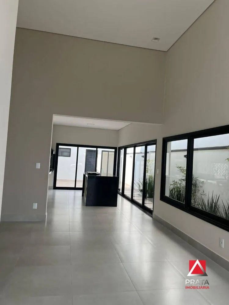 Casa, 3 quartos, 271 m² - Foto 2