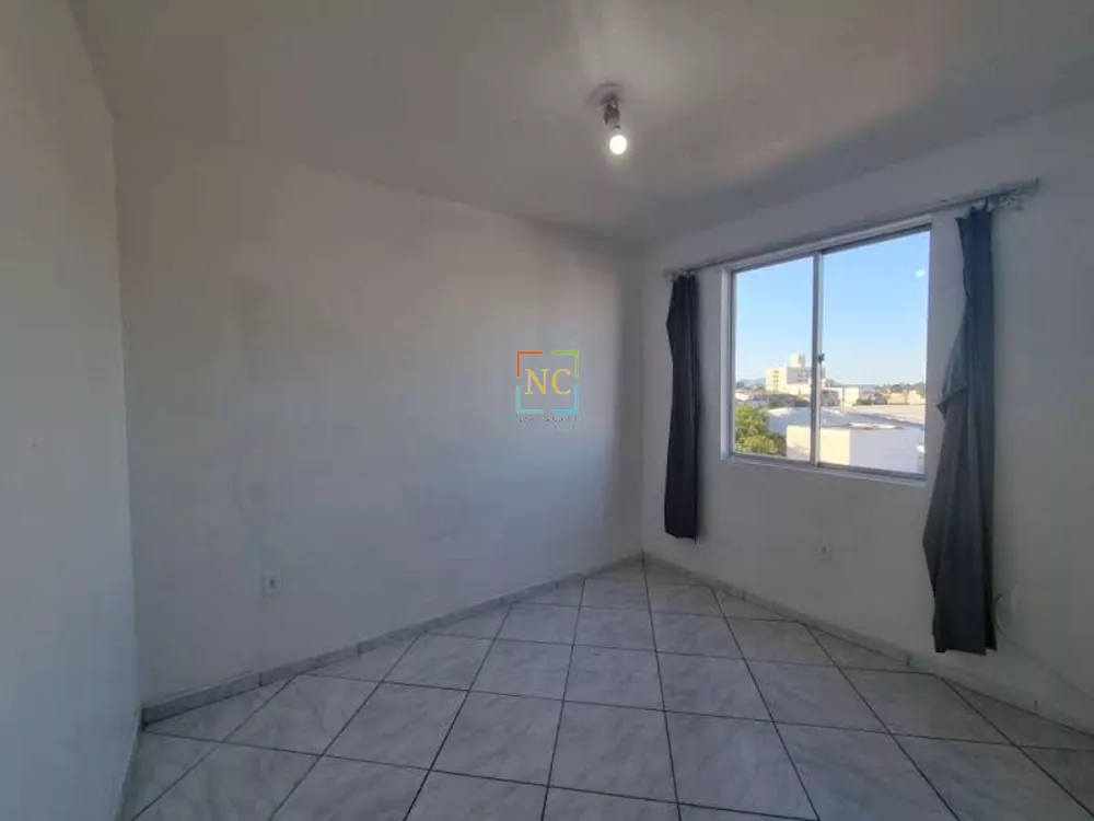 Apartamento à venda com 2 quartos, 45m² - Foto 9