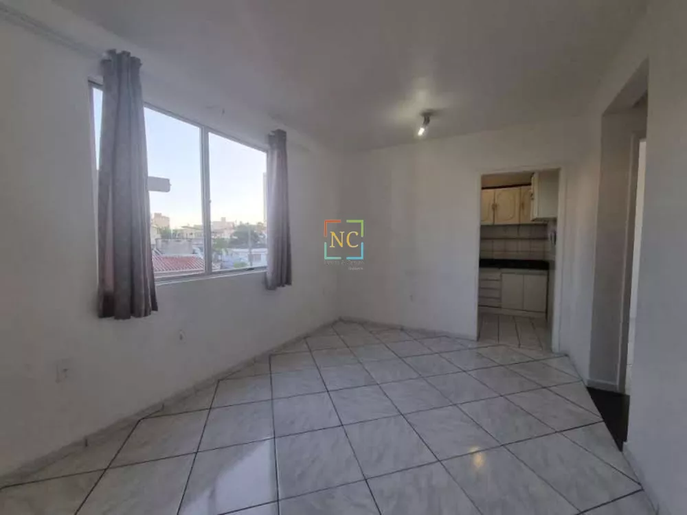 Apartamento à venda com 2 quartos, 45m² - Foto 4