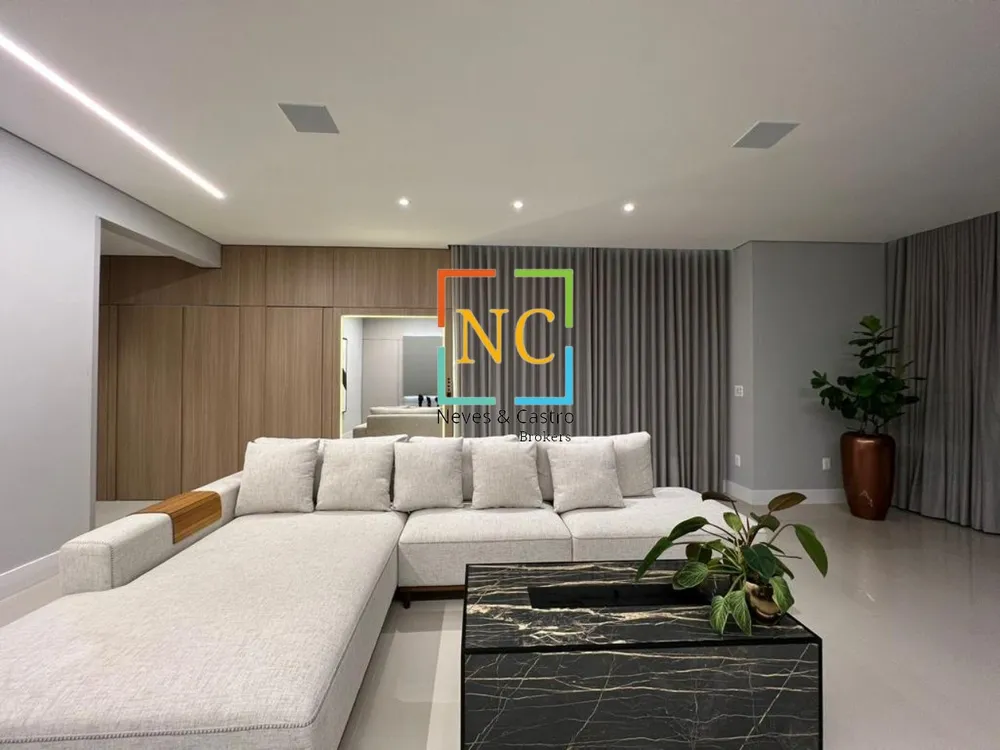 Cobertura, 3 quartos, 215 m² - Foto 14