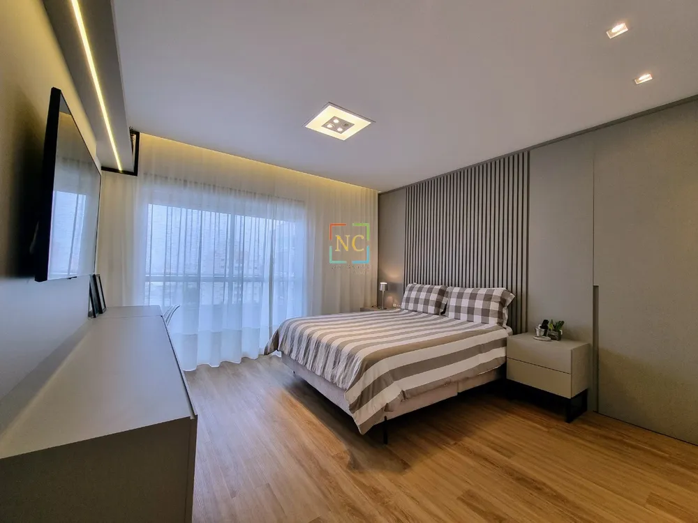 Cobertura, 3 quartos, 248 m² - Foto 2