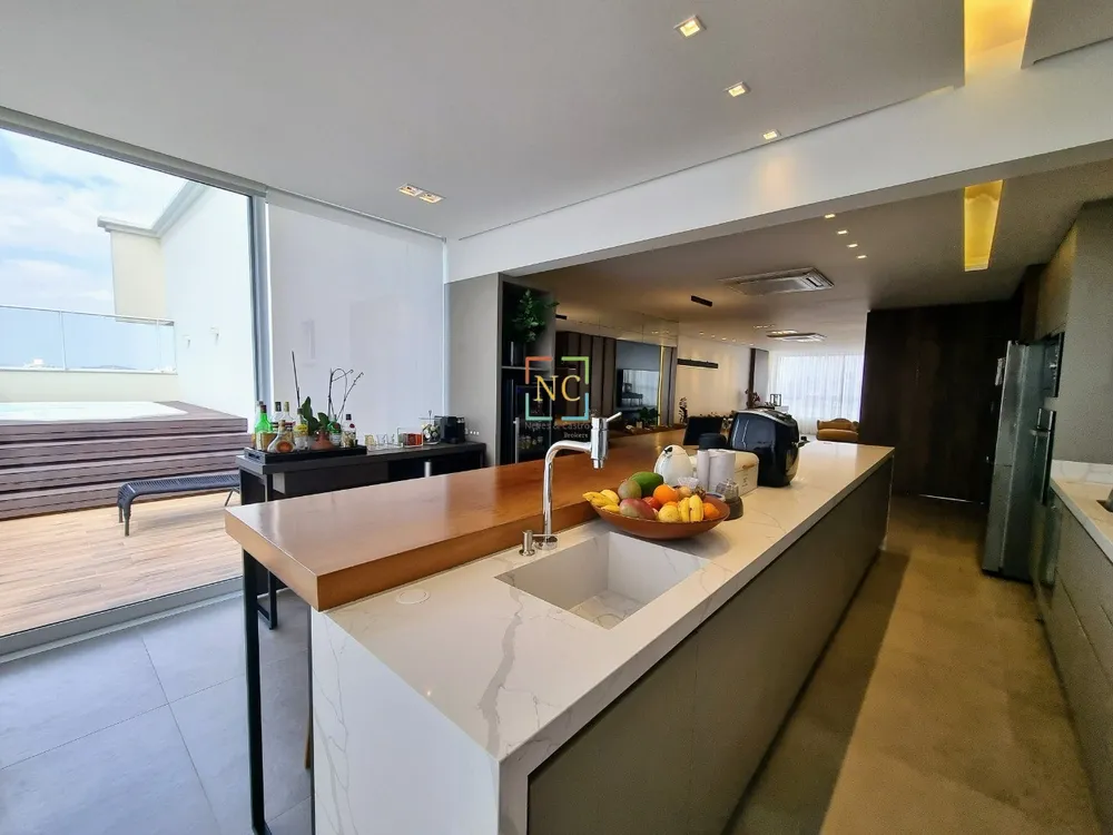 Cobertura, 3 quartos, 248 m² - Foto 6