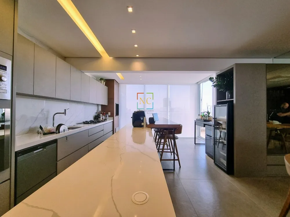 Cobertura, 3 quartos, 248 m² - Foto 3