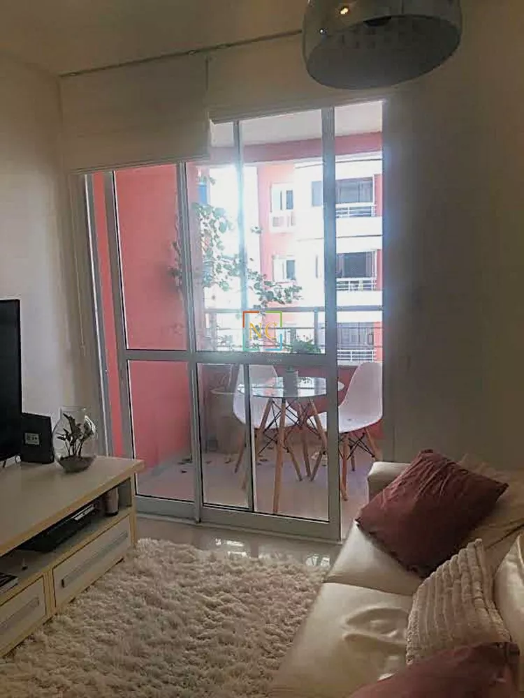 Apartamento à venda com 2 quartos, 67m² - Foto 3