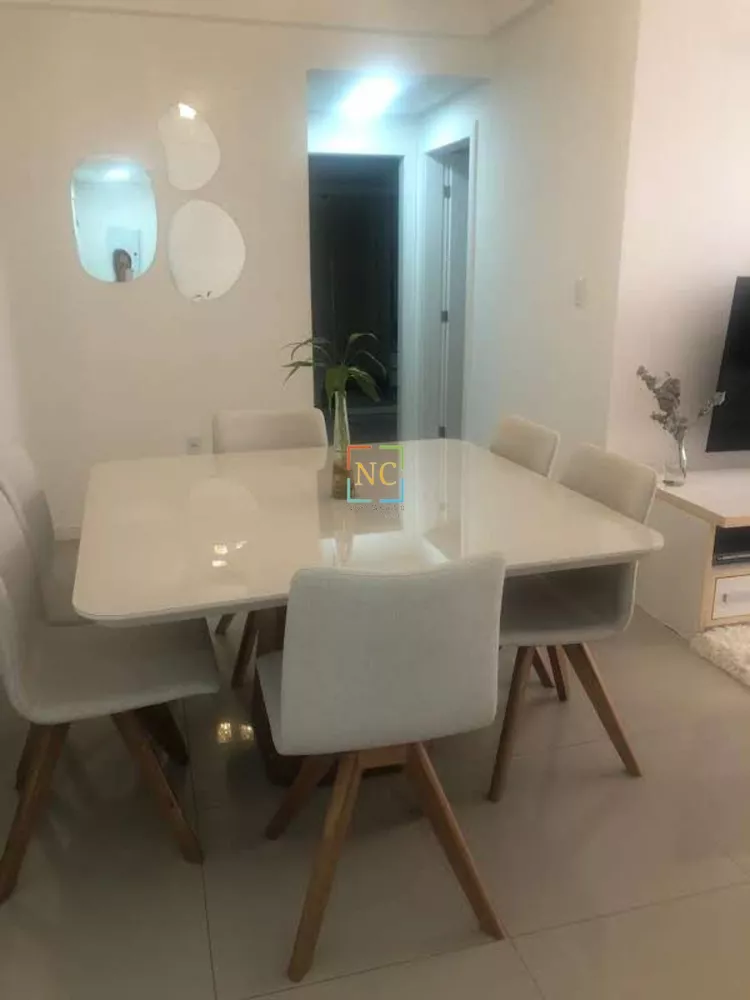 Apartamento à venda com 2 quartos, 67m² - Foto 4