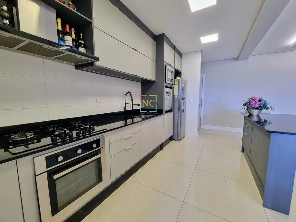 Apartamento, 3 quartos, 147 m² - Foto 2