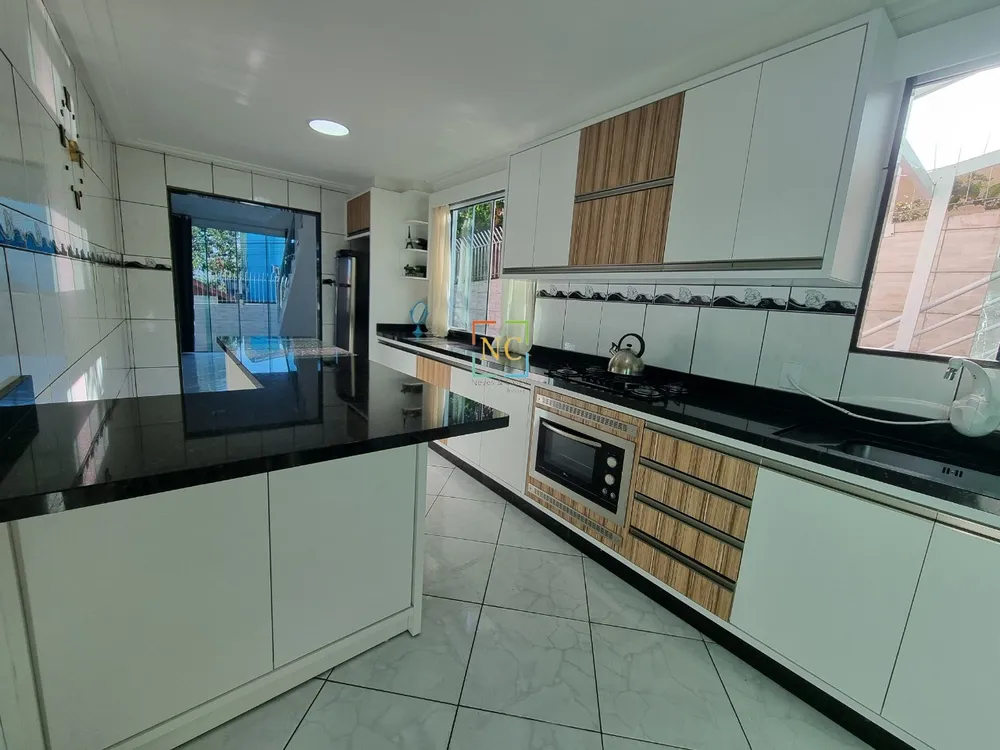 Casa, 4 quartos, 240 m² - Foto 5