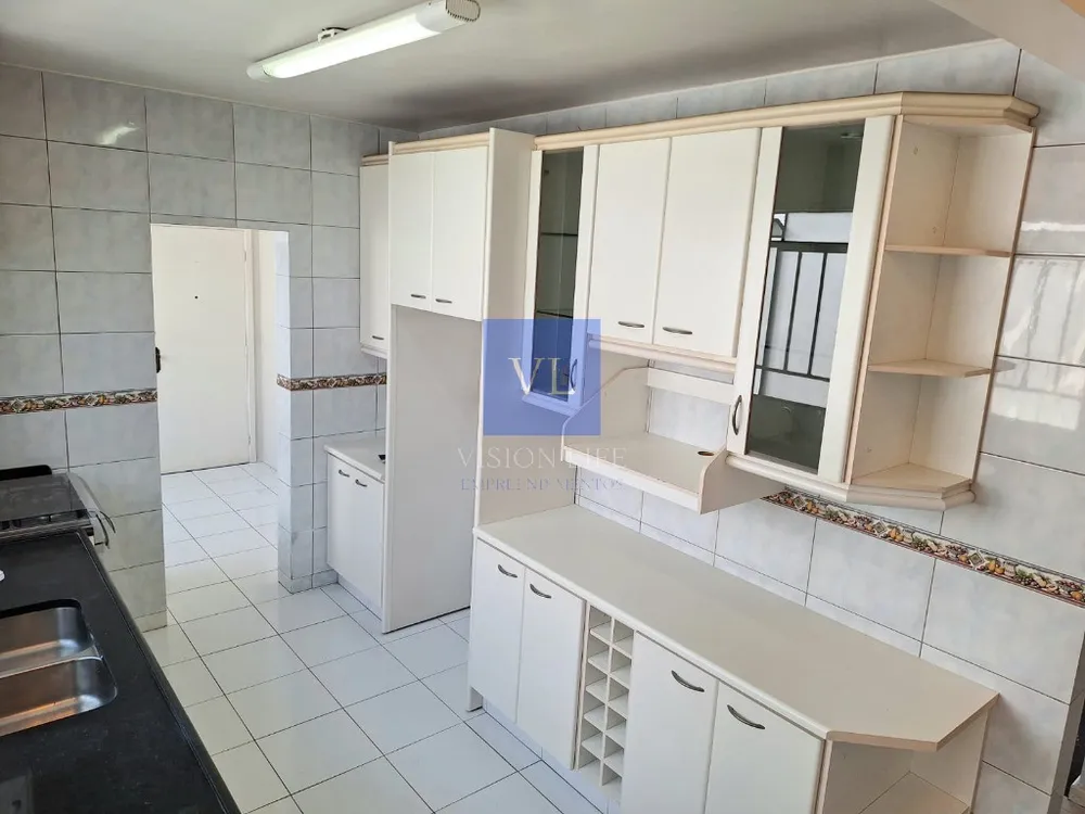 Apartamento, 3 quartos, 145 m² - Foto 2