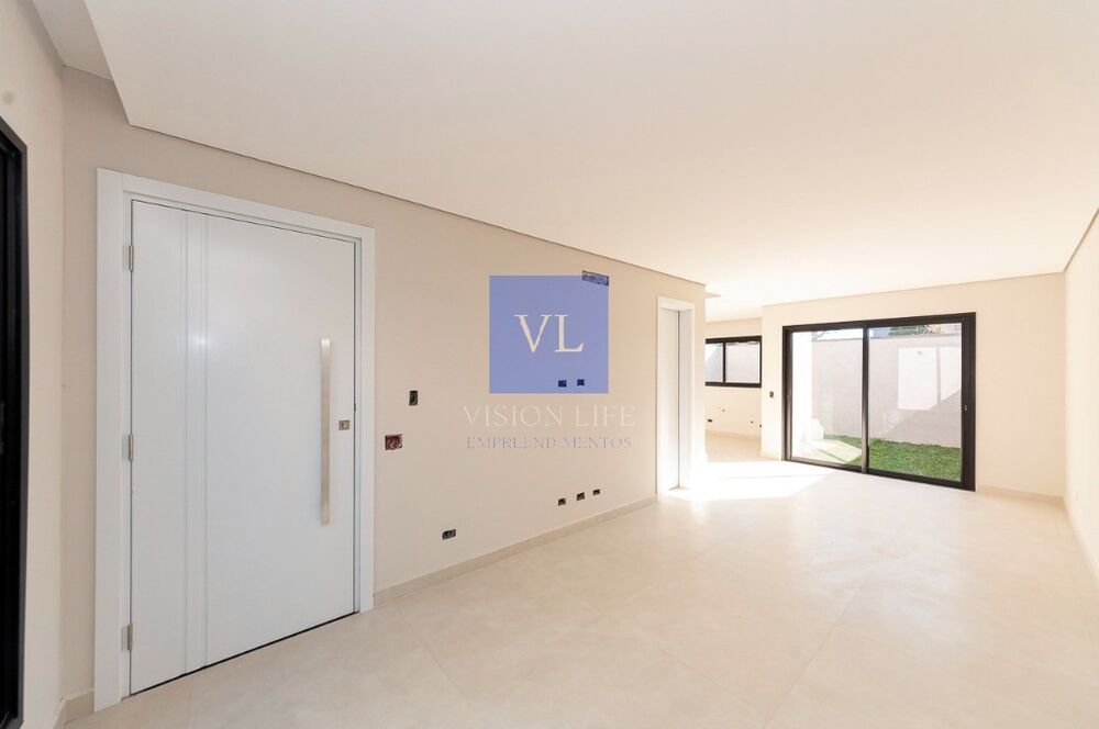 Casa à venda com 3 quartos, 128m² - Foto 1