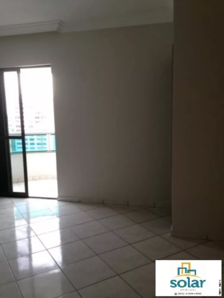 Apartamento à venda com 4 quartos, 164m² - Foto 2