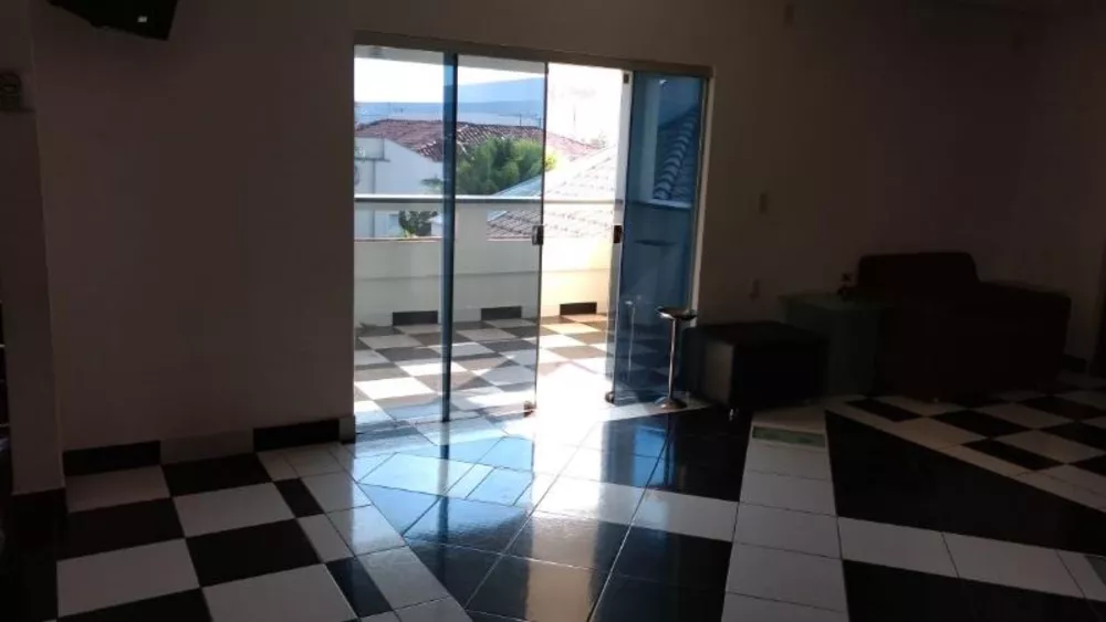 Casa para alugar com 4 quartos, 854m² - Foto 13