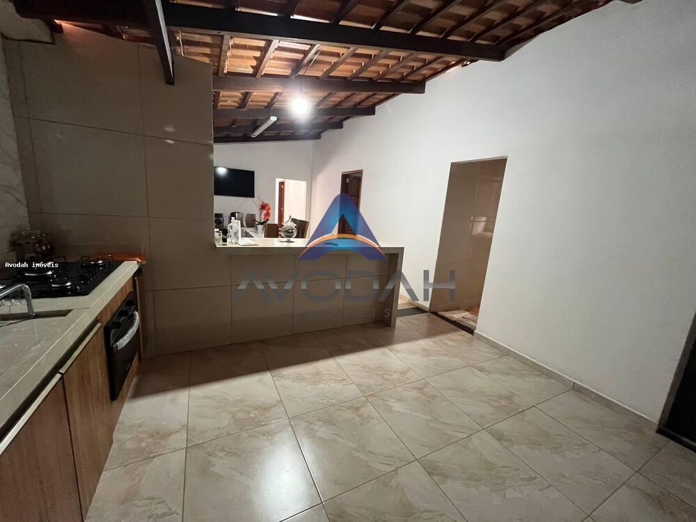 Casa, 5 quartos, 250 m² - Foto 1