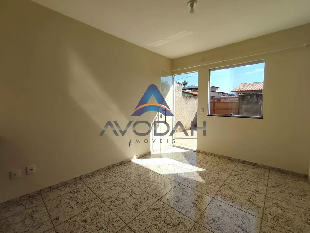 Casa à venda com 3 quartos, 120m² - Foto 3