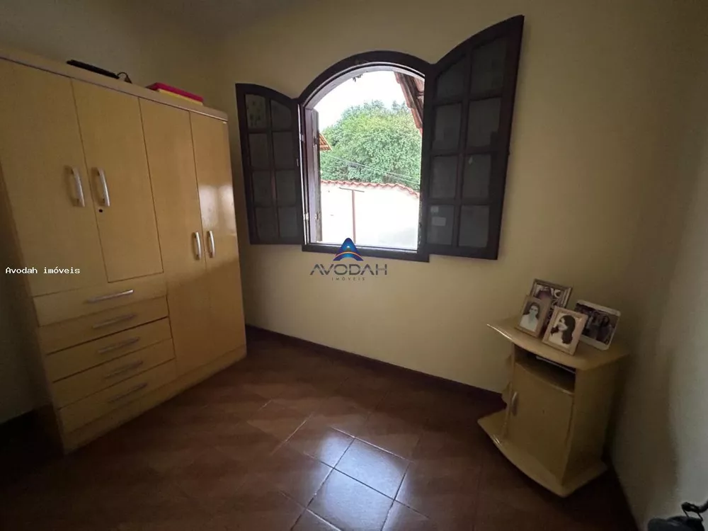 Casa à venda com 4 quartos, 360m² - Foto 4