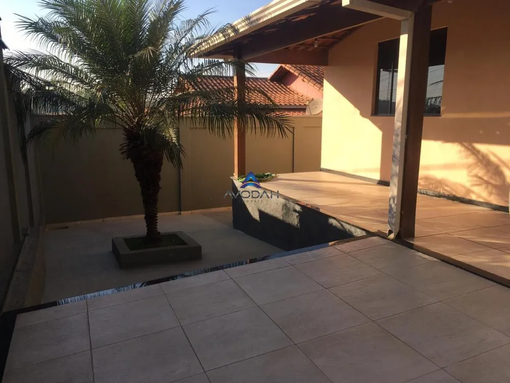 Casa, 2 quartos, 200 m² - Foto 1