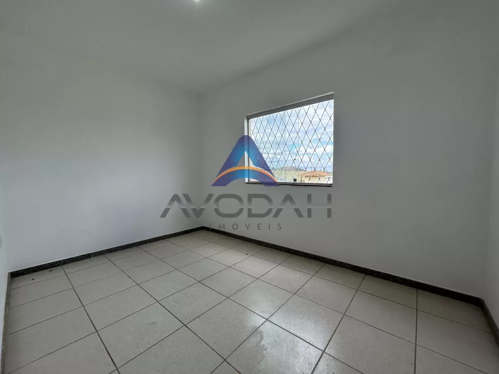 Apartamento à venda com 2 quartos, 70m² - Foto 3