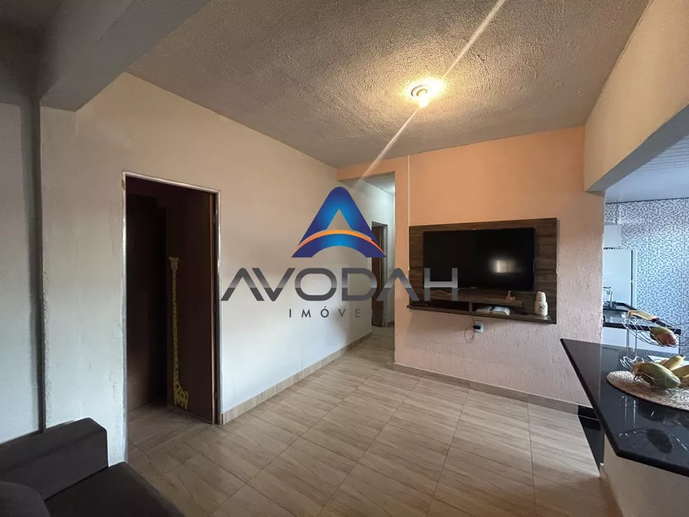 Casa à venda com 2 quartos, 100m² - Foto 4