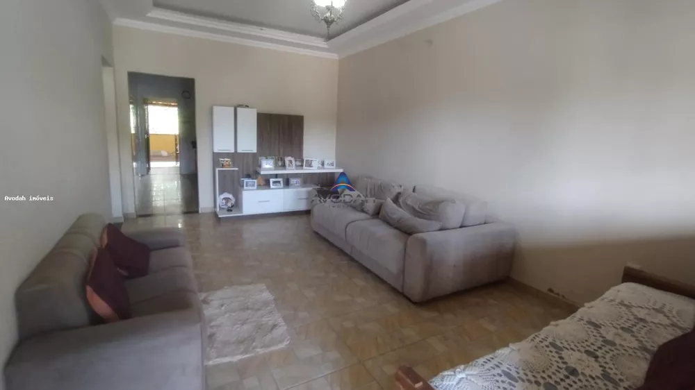 Casa à venda com 4 quartos, 400m² - Foto 4