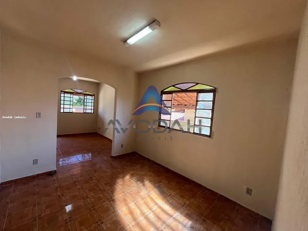 Casa, 3 quartos, 200 m² - Foto 2