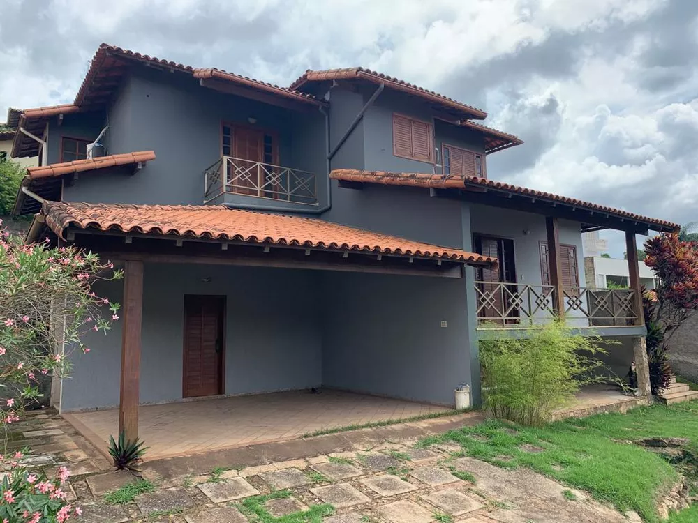 Casa à venda com 4 quartos, 540m² - Foto 1