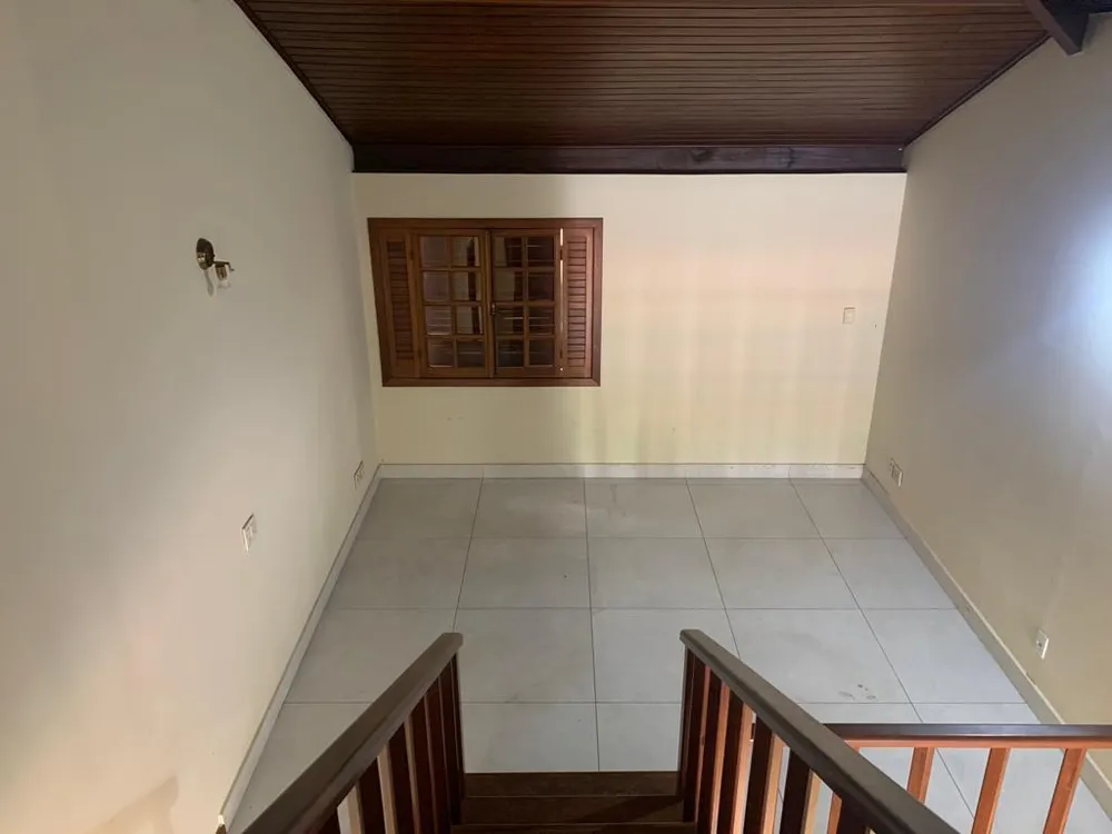 Casa, 4 quartos, 250 m² - Foto 13