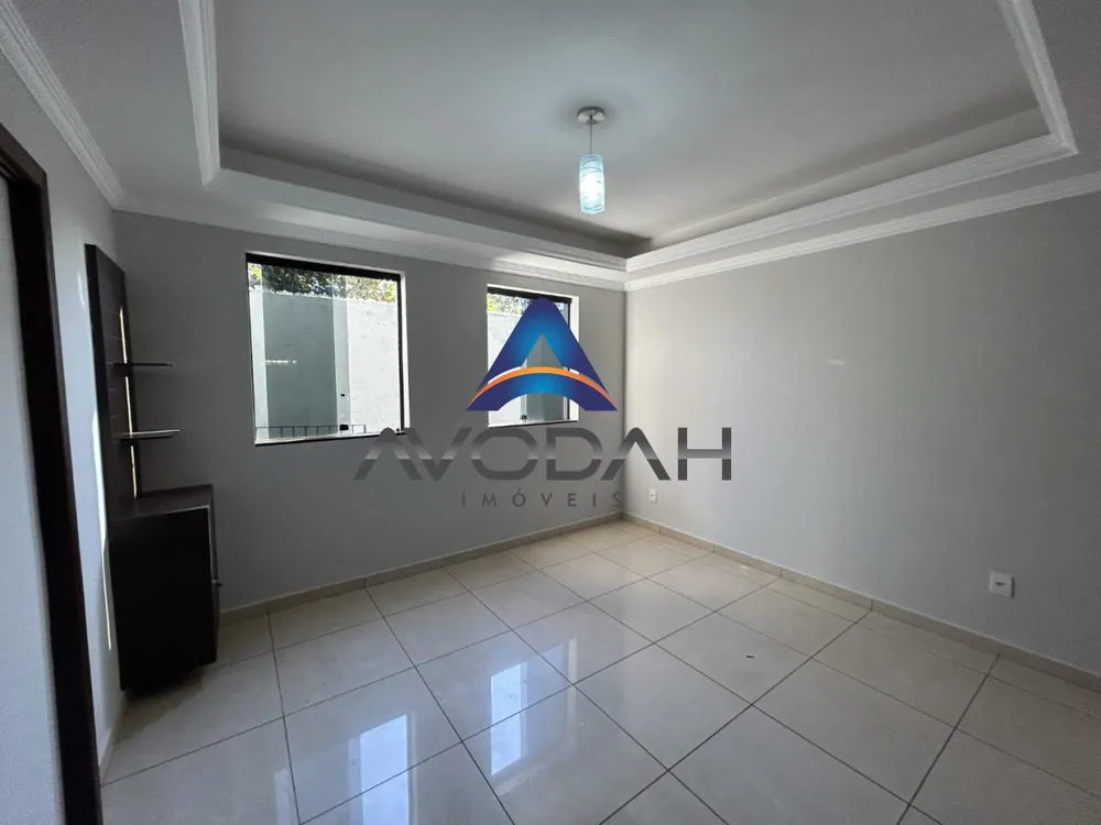 Casa, 4 quartos, 220 m² - Foto 2