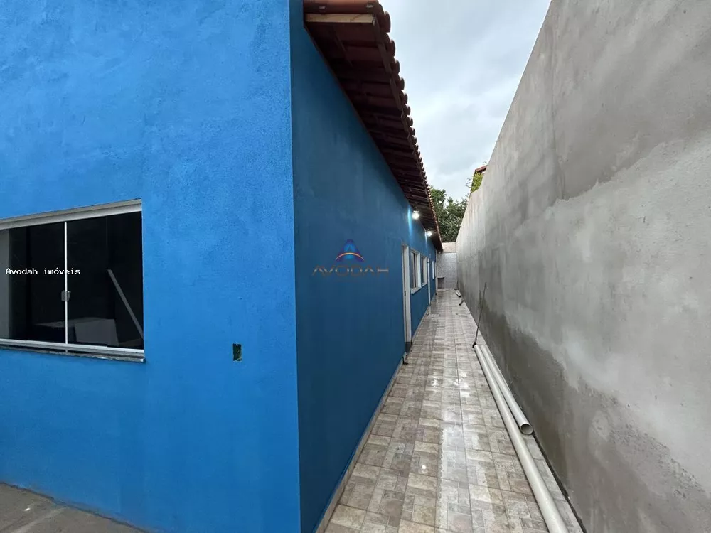 Casa à venda com 3 quartos, 180m² - Foto 3