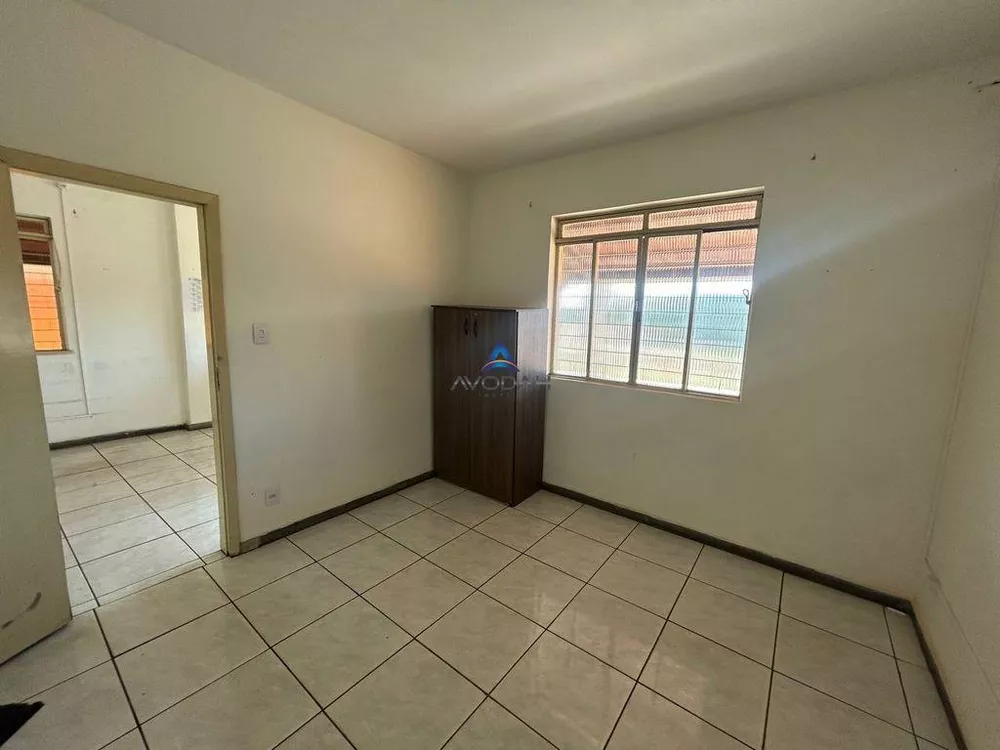 Casa à venda com 4 quartos, 200m² - Foto 6