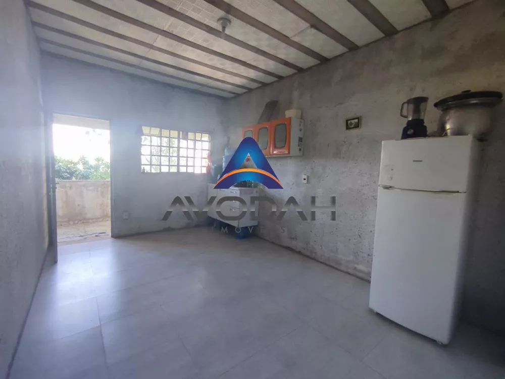 Casa à venda com 4 quartos, 360m² - Foto 3