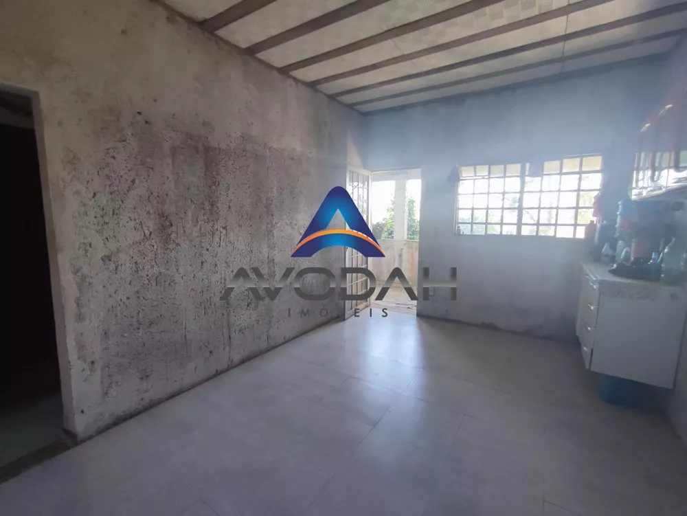 Casa à venda com 4 quartos, 360m² - Foto 4