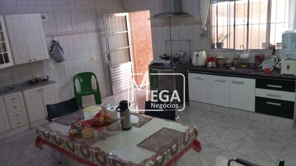 Casa, 3 quartos, 176 m² - Foto 2