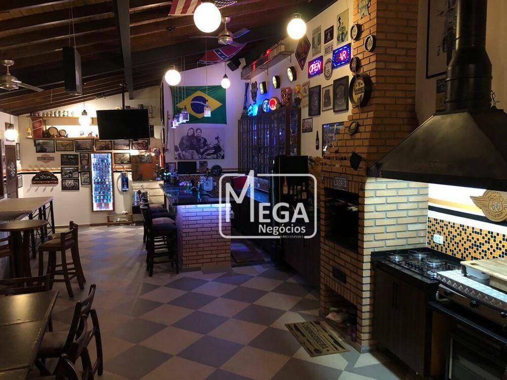 Casa, 4 quartos, 709 m² - Foto 1
