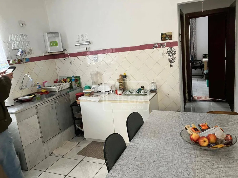Casa, 6 quartos, 264 m² - Foto 4
