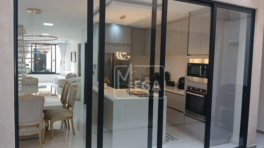 Casa, 3 quartos, 250 m² - Foto 1