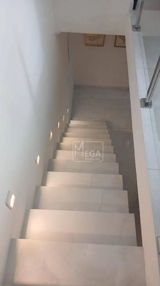 Casa, 3 quartos, 250 m² - Foto 9