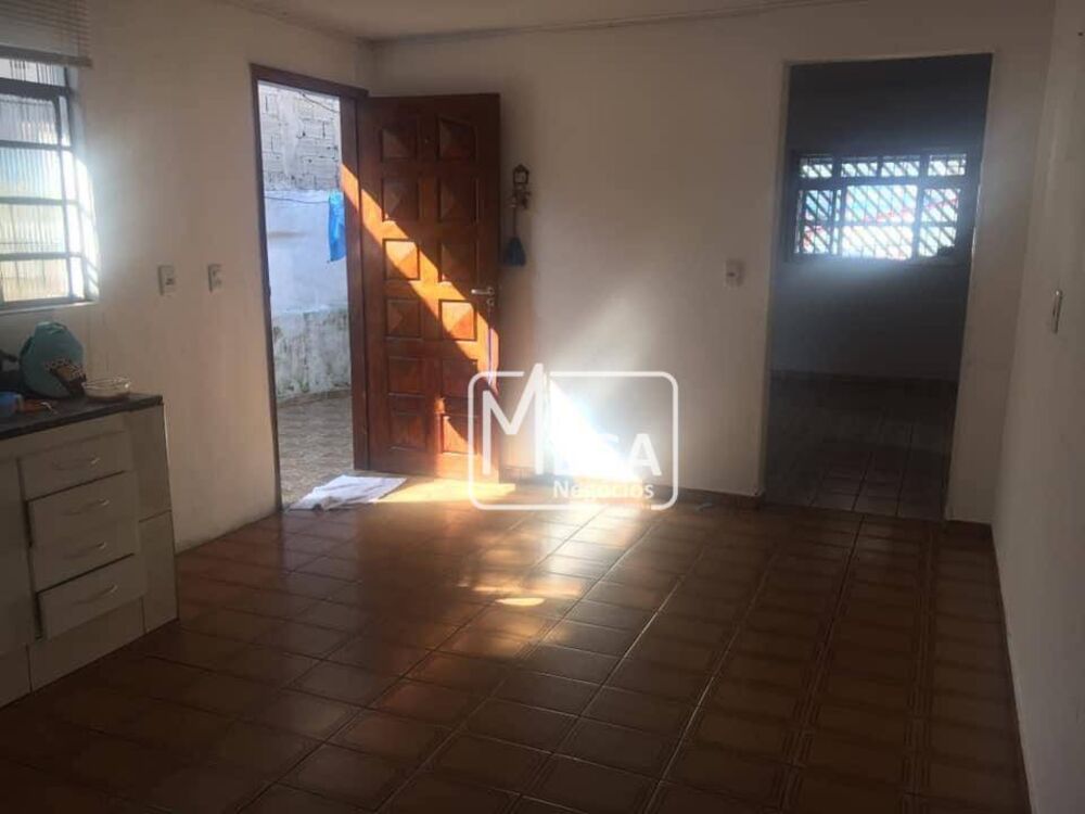 Casa, 4 quartos, 182 m² - Foto 1