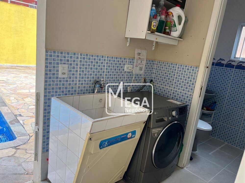Casa de Condomínio à venda com 5 quartos, 366m² - Foto 3