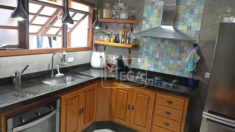 Casa, 3 quartos, 174 m² - Foto 4