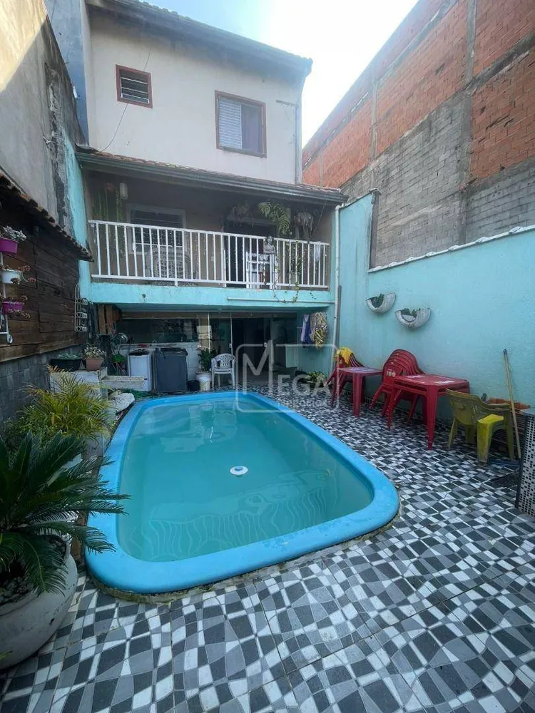 Casa, 2 quartos, 200 m² - Foto 2