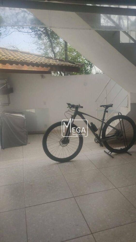 Casa de Condomínio à venda com 3 quartos, 145m² - Foto 2
