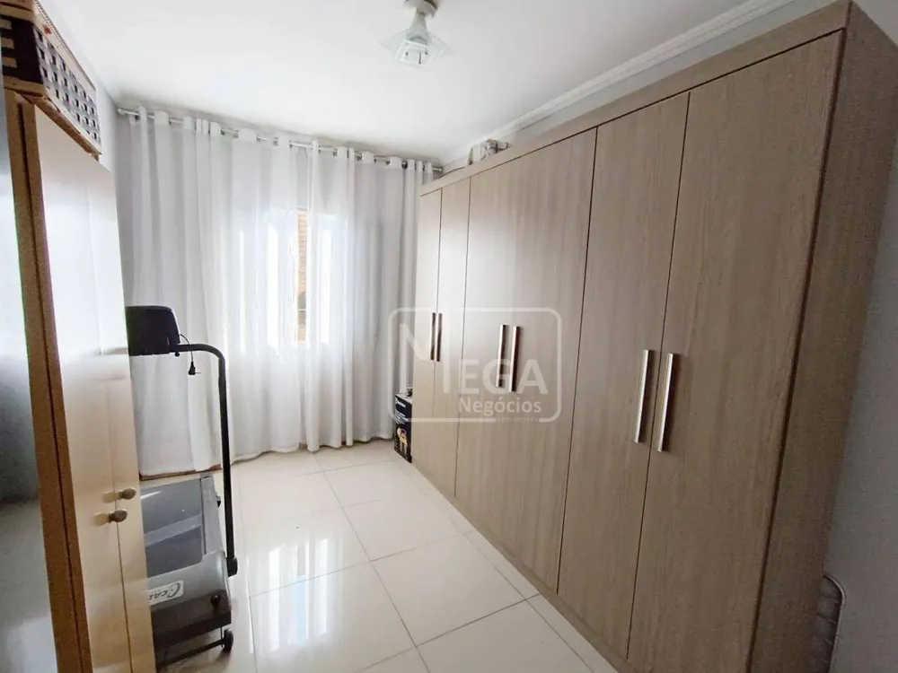 Casa, 3 quartos, 210 m² - Foto 6