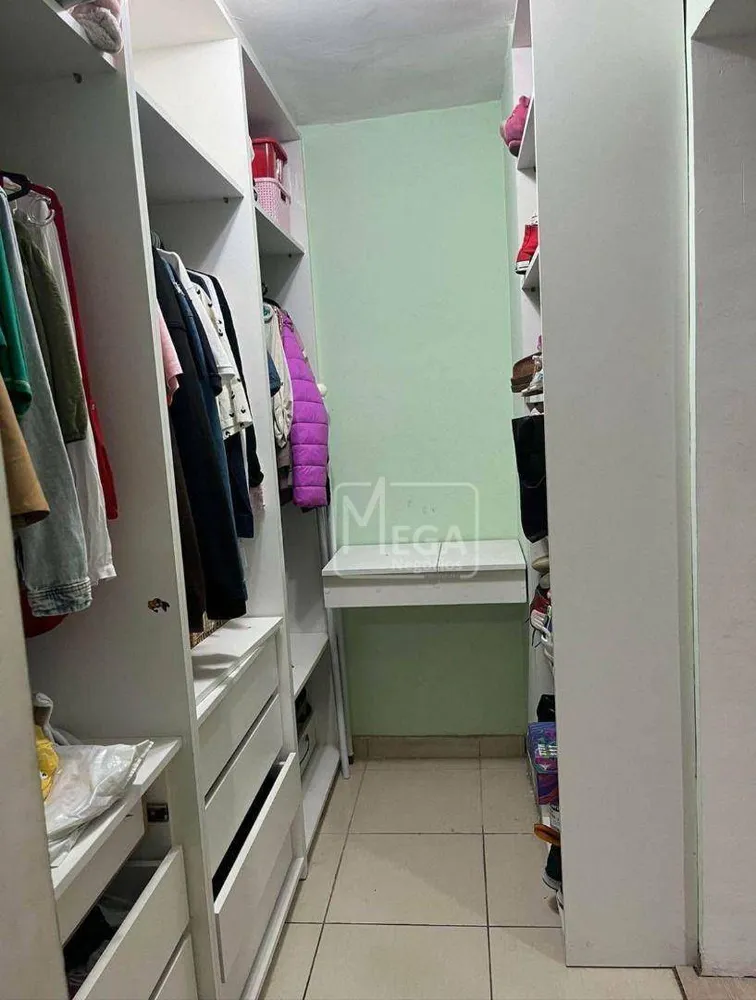 Casa, 3 quartos, 224 m² - Foto 2