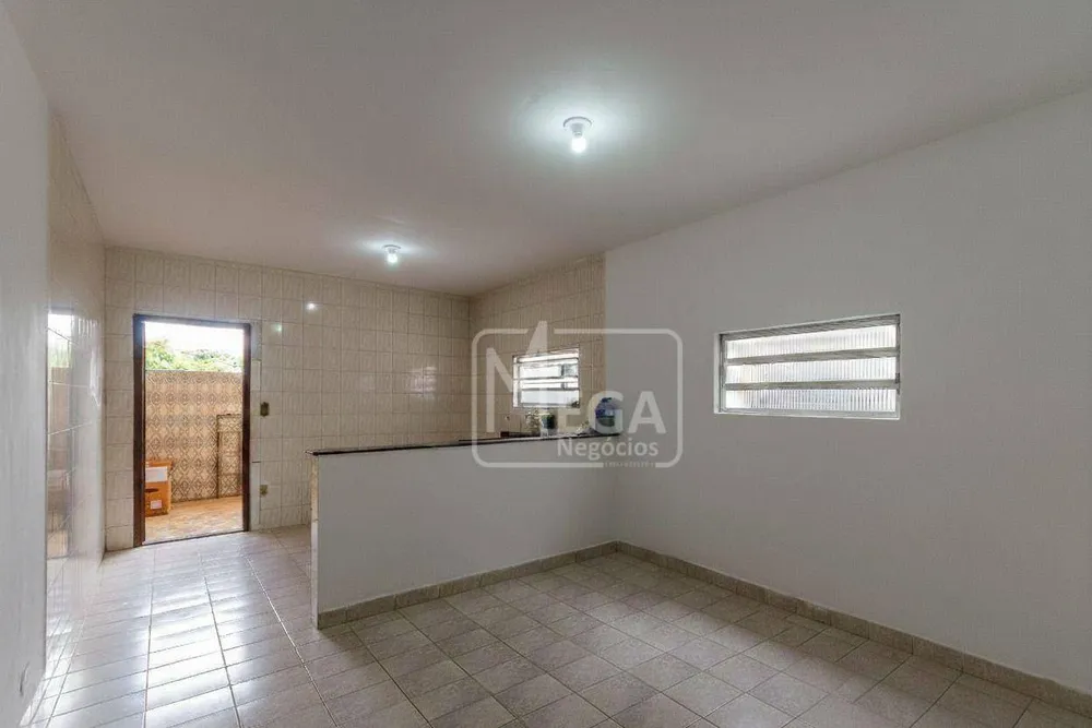 Casa, 4 quartos, 200 m² - Foto 1