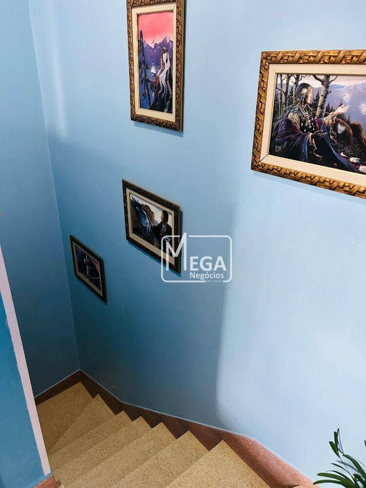 Casa, 4 quartos, 193 m² - Foto 1