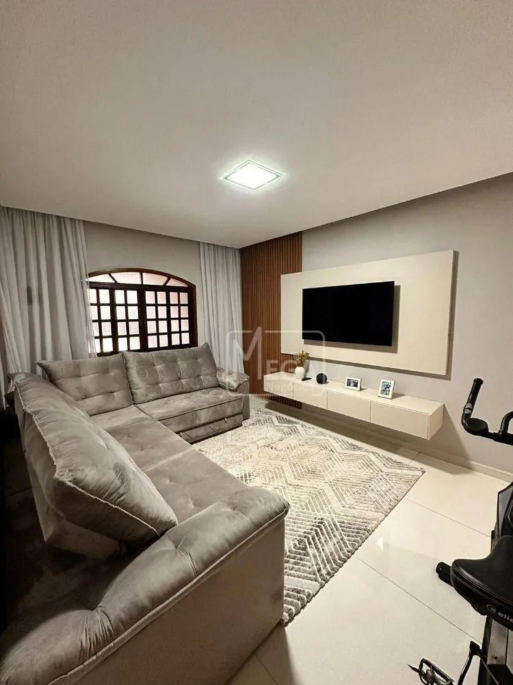 Casa, 3 quartos, 200 m² - Foto 4