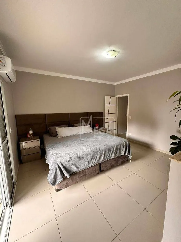 Casa, 3 quartos, 200 m² - Foto 8