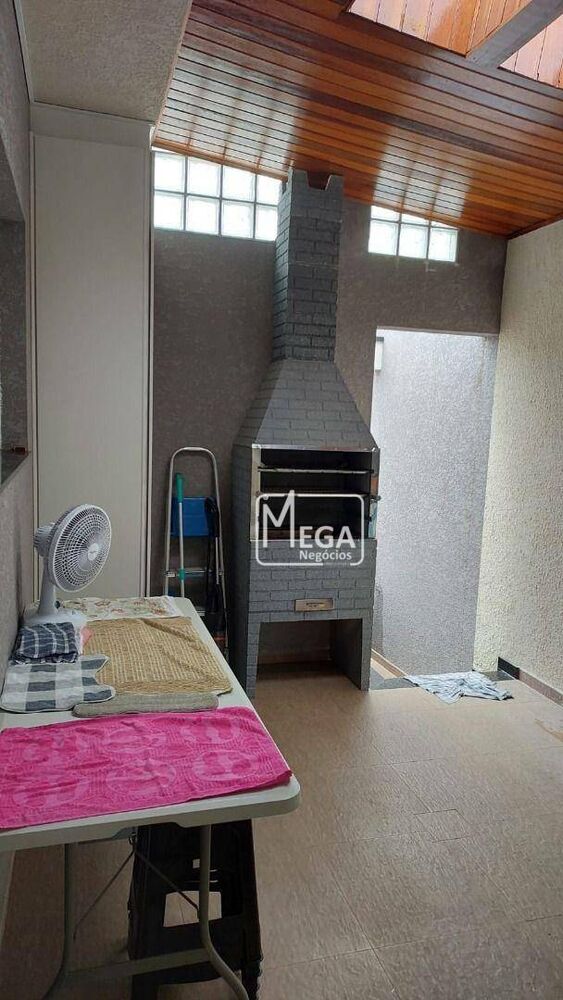 Casa à venda com 3 quartos, 103m² - Foto 4