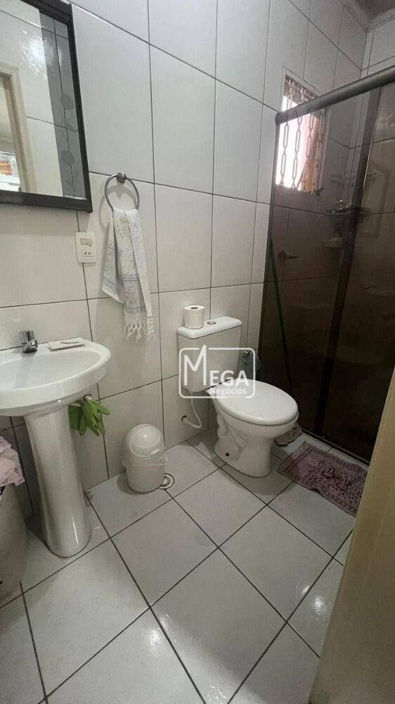 Casa à venda com 6 quartos, 153m² - Foto 4