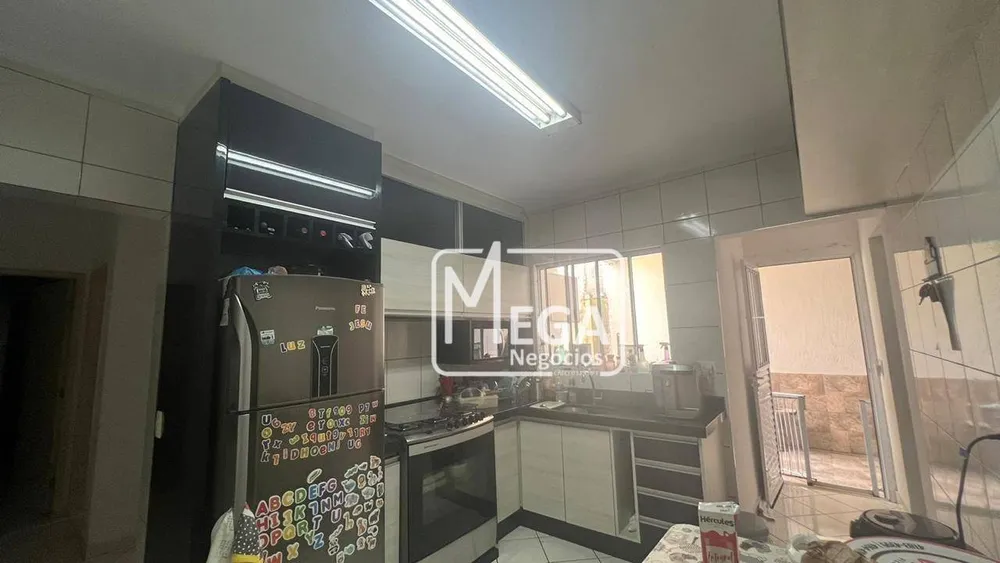 Casa, 6 quartos, 153 m² - Foto 3